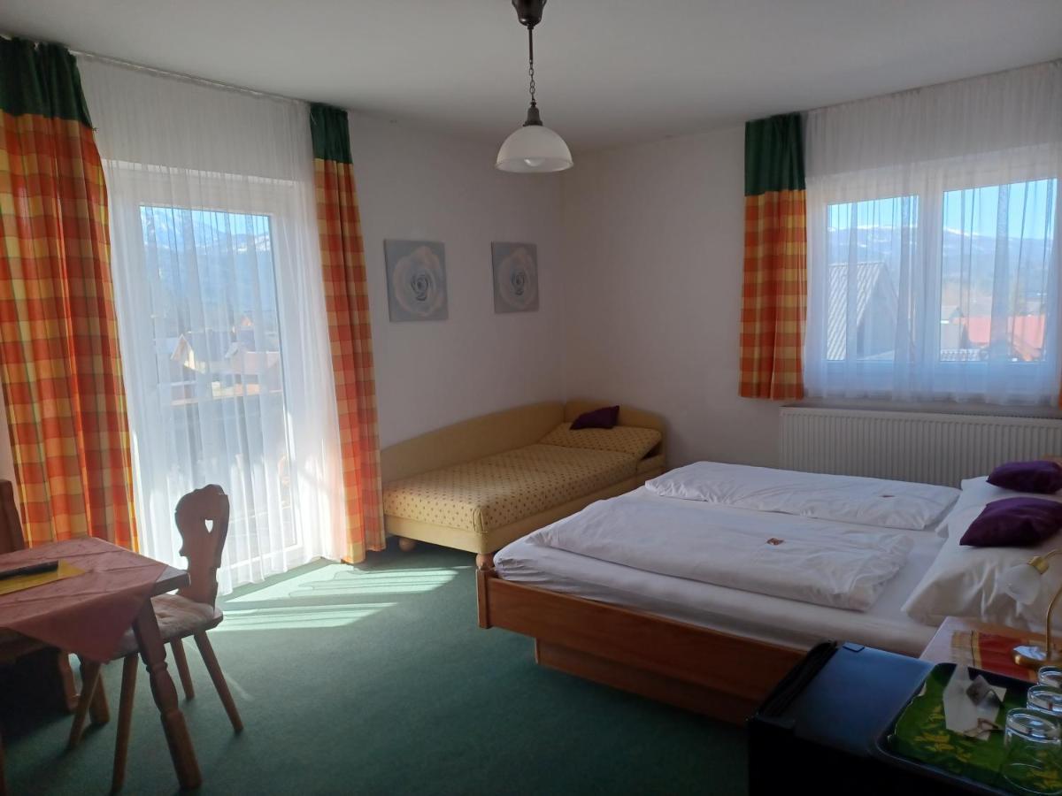 Retro Hotel Igelheim Bad Mitterndorf Eksteriør billede